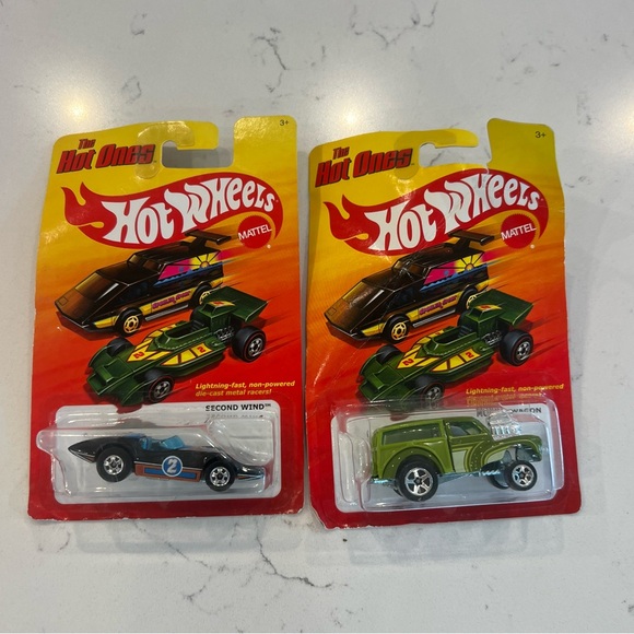 Hot Wheels Die-Cast Car Collection - Assorted Colors - Picture 5 of 10